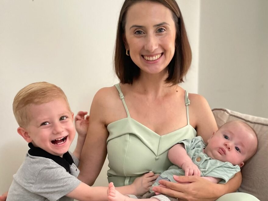 Nutricionista Thalita Muller e seus filhos